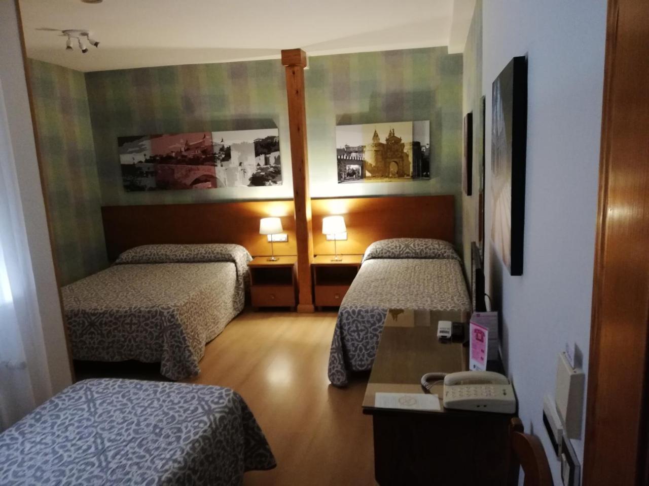 호스탈 산토 토메 호텔 톨레도 외부 사진